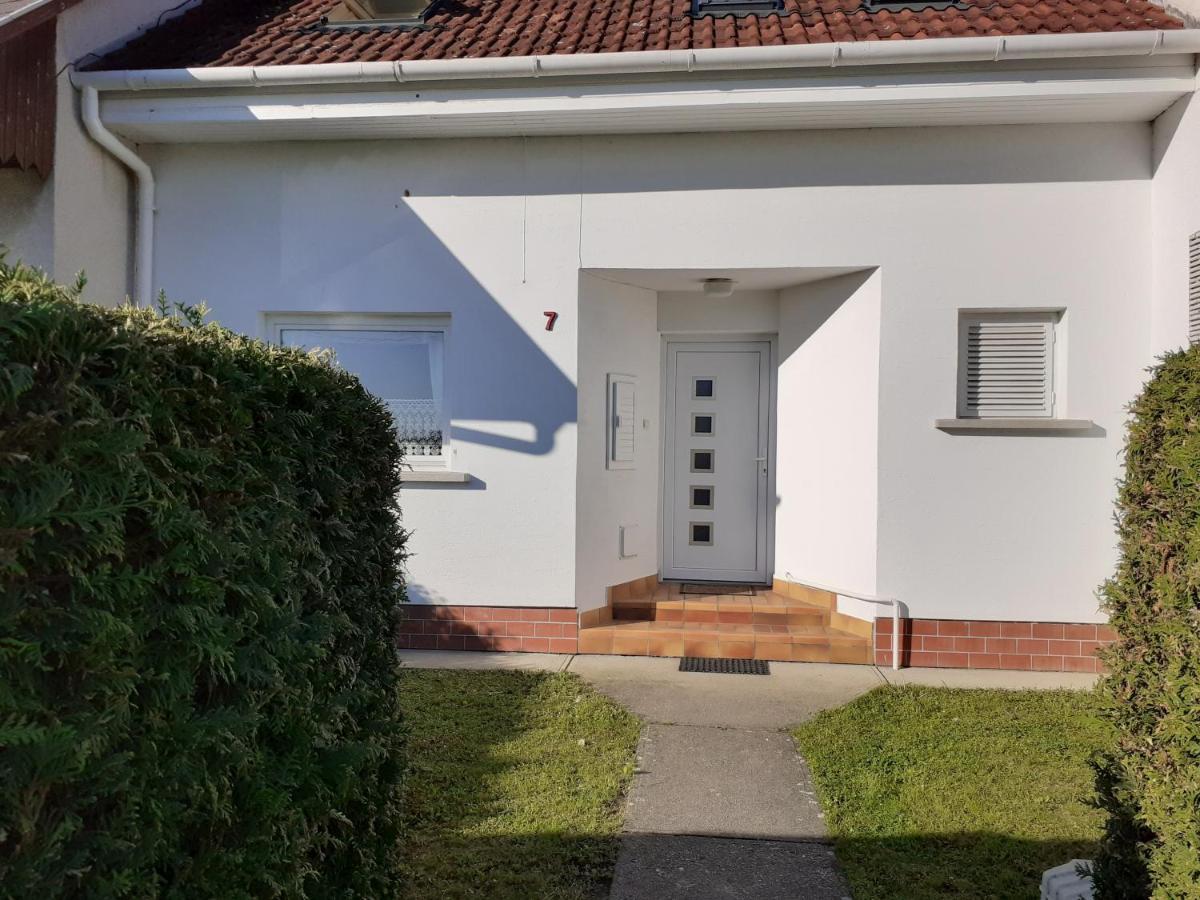 Csilla Haus Apartment Bük Exterior foto